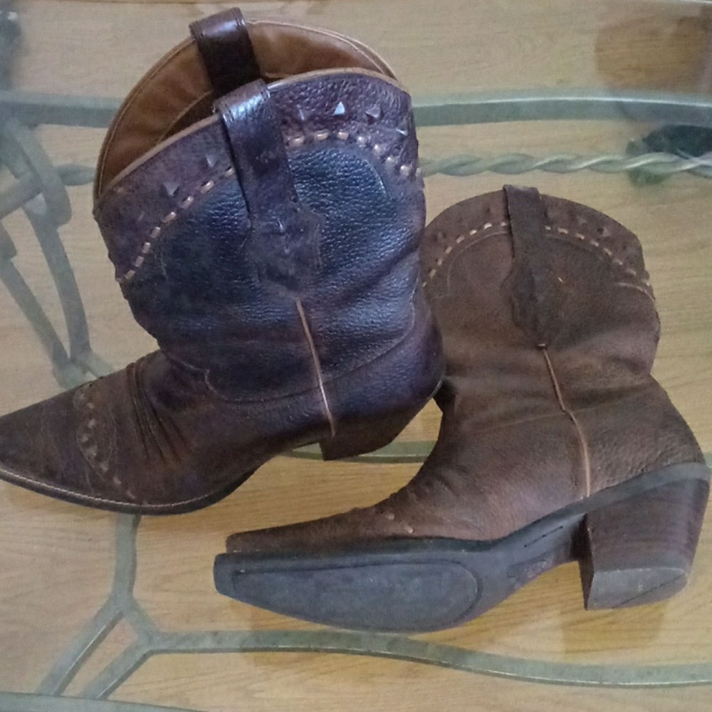 ARIAT COWGIRL BOOTS